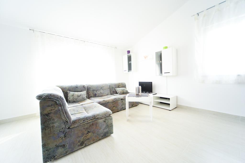 Apartments Valentina Petrčane Extérieur photo
