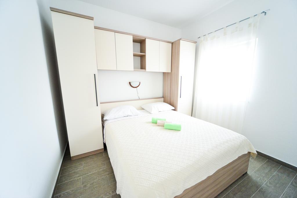 Apartments Valentina Petrčane Extérieur photo