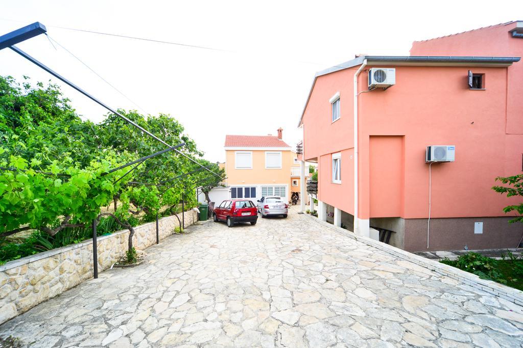 Apartments Valentina Petrčane Extérieur photo
